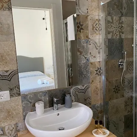 Storie Di Mare بولينيانو آ ماري